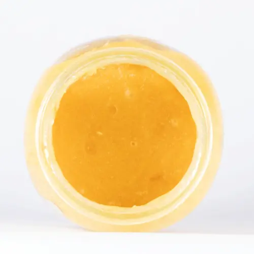 Dreams Caviar – Hindu Skunk is a premium, high-potency cannabis caviar concentrate designed for users seeking a rich sensory experience and powerful effects. Through a process that infuses quality cannabis flower with concentrated extracts and coats it in crystal-rich kief, this caviar product delivers enhanced cannabinoid strength and terpene depth compared to standard buds.