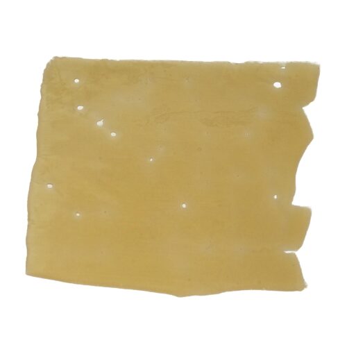 House Shatter – Alien OG delivers an earthy, citrus-pine flavor with a potent high that combines uplifting euphoria and deep, relaxing body effects.